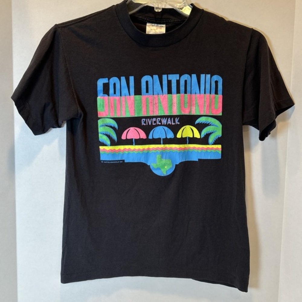 Vintage 1991‎ San Antonio Riverwalk Tshirt Single Stitch By Rio T's Size Medium
